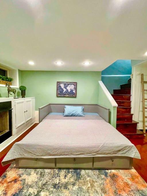 Society Hill, Historical Luxury Home, 3bd/2.5ba Holiday home