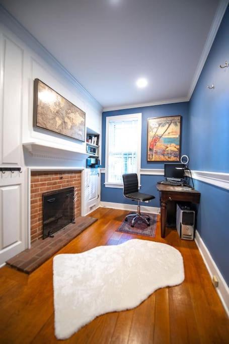Holiday home Society Hill, Historical Luxury Home, 3bd/2.5ba