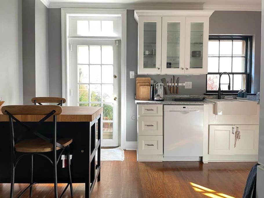 Society Hill, Historical Luxury Home, 3bd/2.5ba Holiday home